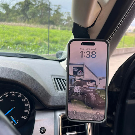Mitsubishi Pajero Sport 2019-On - Scrub King Phone or UHF Mount