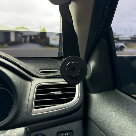 Mitsubishi Triton MQ 2015-2018 - Scrub King Phone or UHF Mount