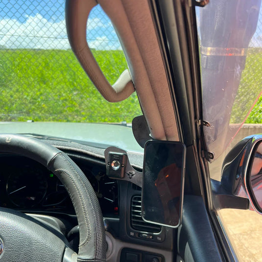 Toyota LandCruiser 100 Series Scrub King Phone & UHF Mount