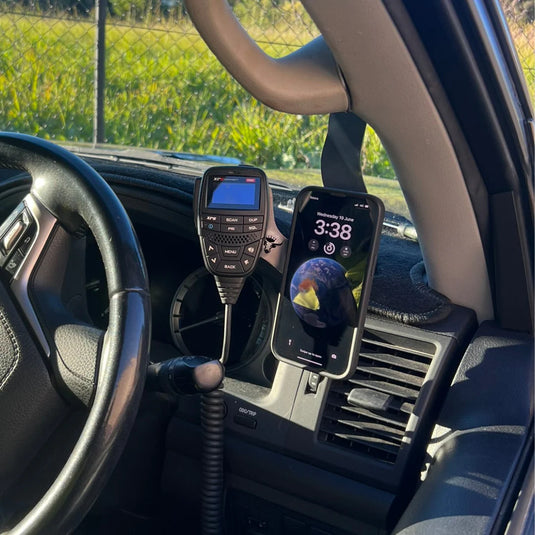 Toyota Landcruiser 200 Series 2016-2022 Scrub King Phone & UHF Mount