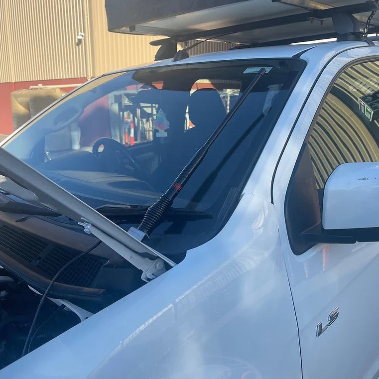 Load image into Gallery viewer, Isuzu D-Max 2012-2020 Bonnet Hinge UHF Antenna Bracket
