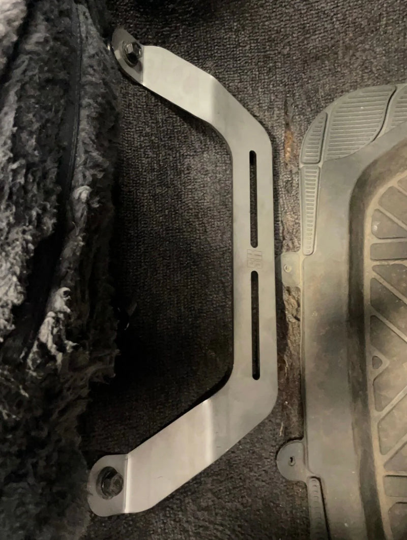 Load image into Gallery viewer, landcruiser-80-series-fire-extinguisher-bracket-scrub-king
