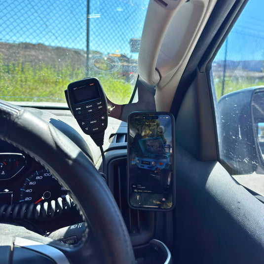 Holden Colorado RG 2016-2020 Scrub King Phone & UHF Mount