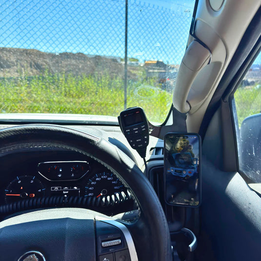 Holden Colorado RG 2016-2020 Scrub King Phone & UHF Mount