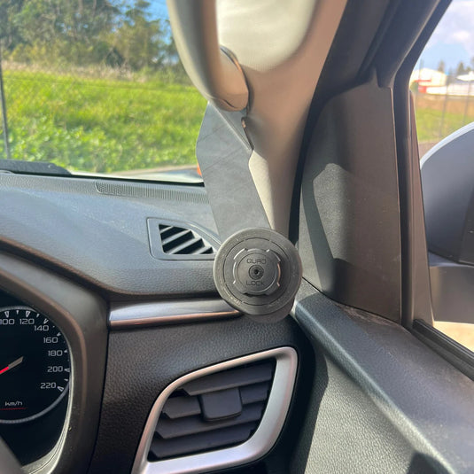 Isuzu D-Max 2012-2020 - Scrub King Phone or UHF Mount