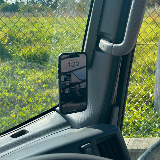 Isuzu NPR 2007-On - Scrub King Phone or UHF Mount