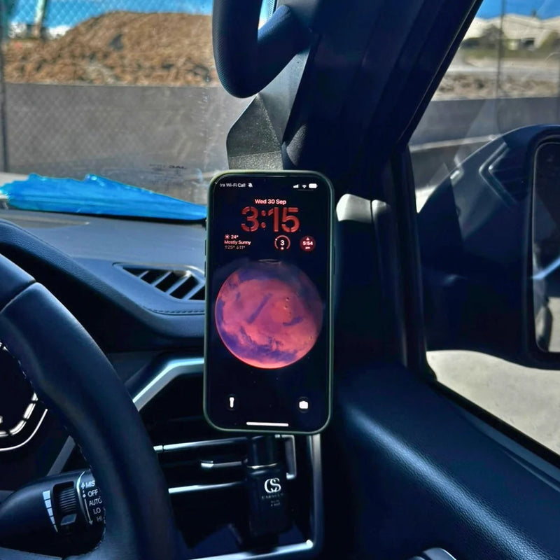 Load image into Gallery viewer, Scrub King phone mount bracket for JAC T9 2023-On, front view
