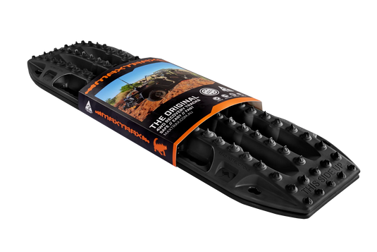 MAXTRAX MKII Black recovery track keyhole mounting point close-up