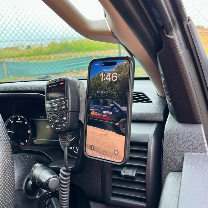 Mitsubishi Triton MV 2024-On Scrub King Phone & UHF Mount