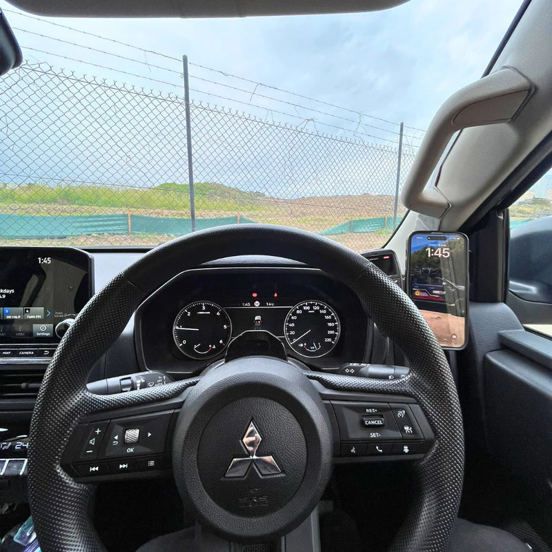 Load image into Gallery viewer, Mitsubishi Triton MV 2024-On Scrub King Phone &amp; UHF Mount
