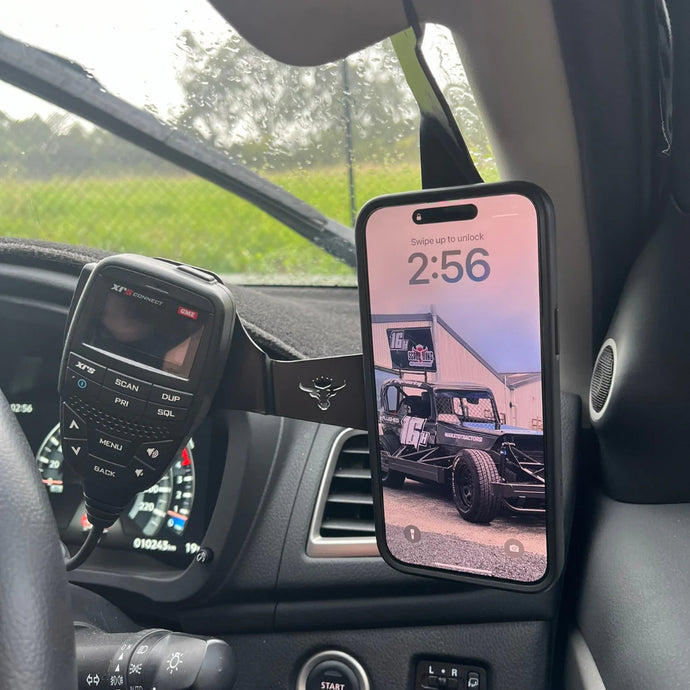 Mitsubishi Triton MR 2018-2023 Scrub King Phone & UHF Mount