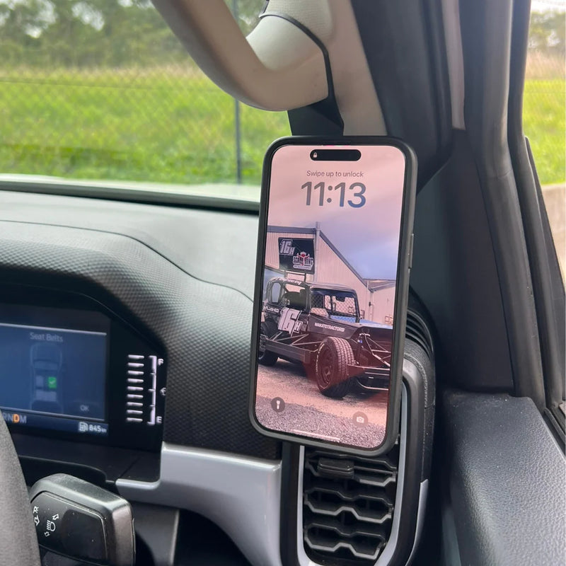 Load image into Gallery viewer, Ford Everest Next Gen 2022-On - Scrub King Phone or UHF Mount
