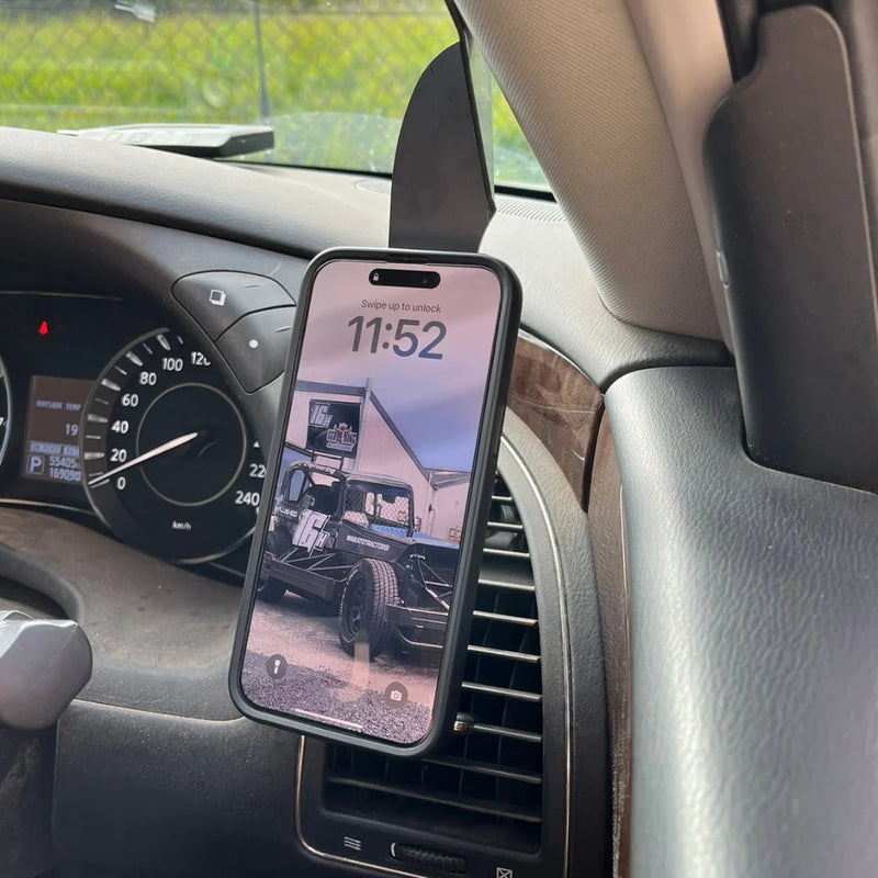 Load image into Gallery viewer, Nissan Patrol Y62 2019-On - Scrub King Phone or UHF Mount
