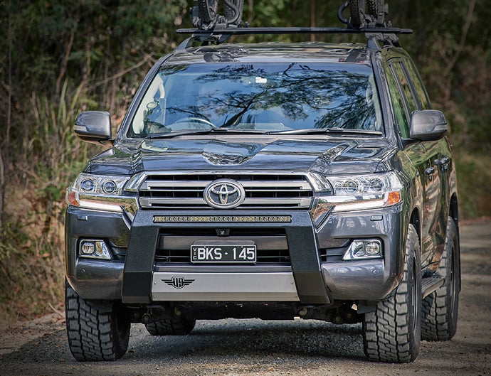 Ultimate9 Nudge Bar to suit Toyota Landcruiser 200 Series 2015 - ON