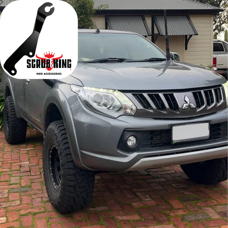 Load image into Gallery viewer, Mitsubishi Triton MQ 2015-2018 Bonnet Hinge UHF Antenna Bracket

