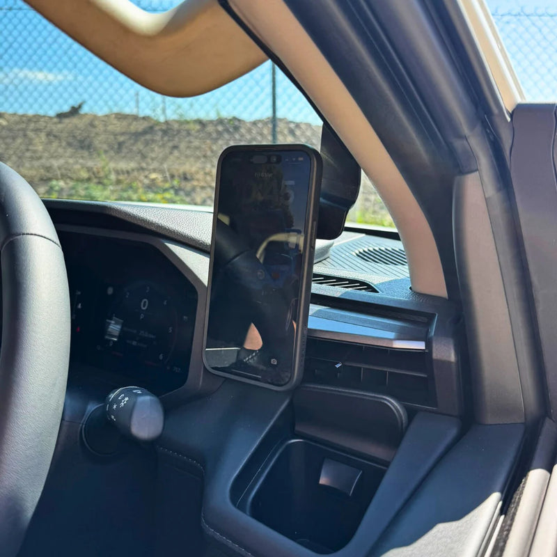Load image into Gallery viewer, Toyota Hilux N90 2026-On Scrub King Phone Mount 
