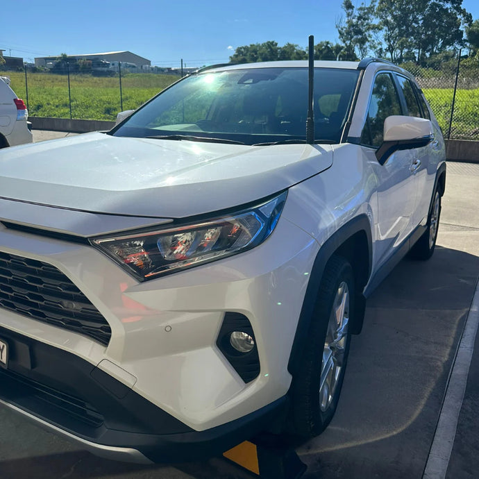 Toyota RAV4 2019-On Bonnet Hinge UHF Antenna Bracket