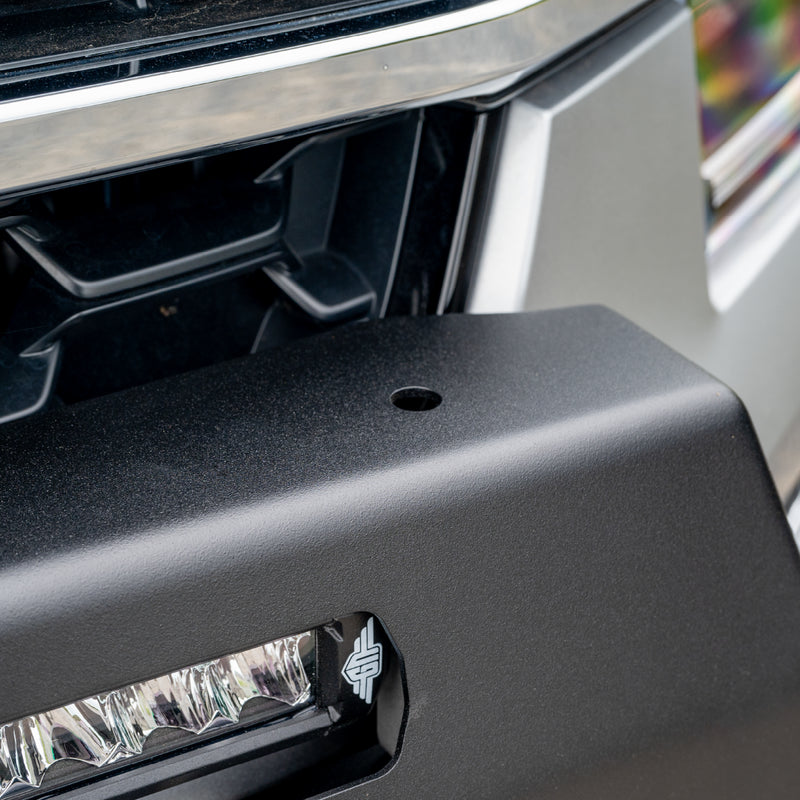 Load image into Gallery viewer, Ford Everest Next Gen 2022-On Ultimate9 Nudge Bar
