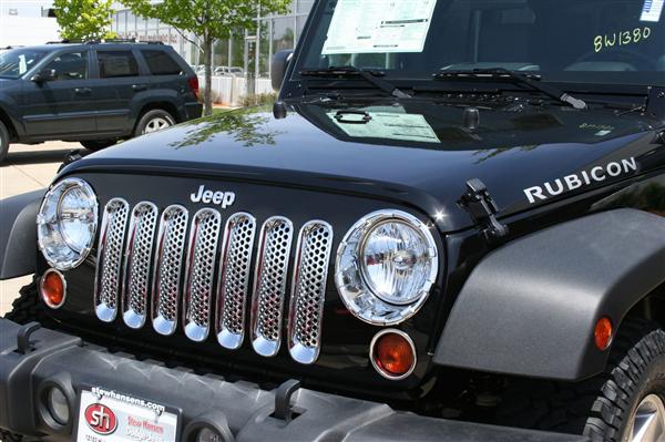 Load image into Gallery viewer, Jeep Wrangler JK 2007-2018 Chrome Grill Covers
