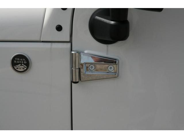 Load image into Gallery viewer, Putco | Wrangler JK | Chrome Hood | Hinge Covers | Stage 1 Customs

