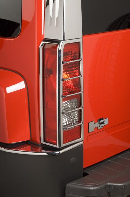 Load image into Gallery viewer, Hummer H3 2006-2010 Tail Light Covers (Pair)

