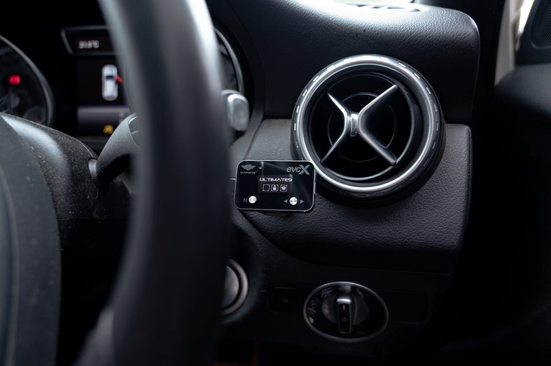 Load image into Gallery viewer, Renault Captur 2013-ON Ultimate9 evcX Throttle Controller
